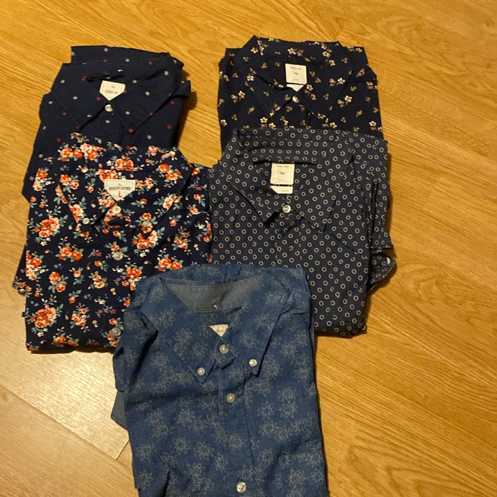 Lot of Five (5) Gap Button Down Long Sleeve